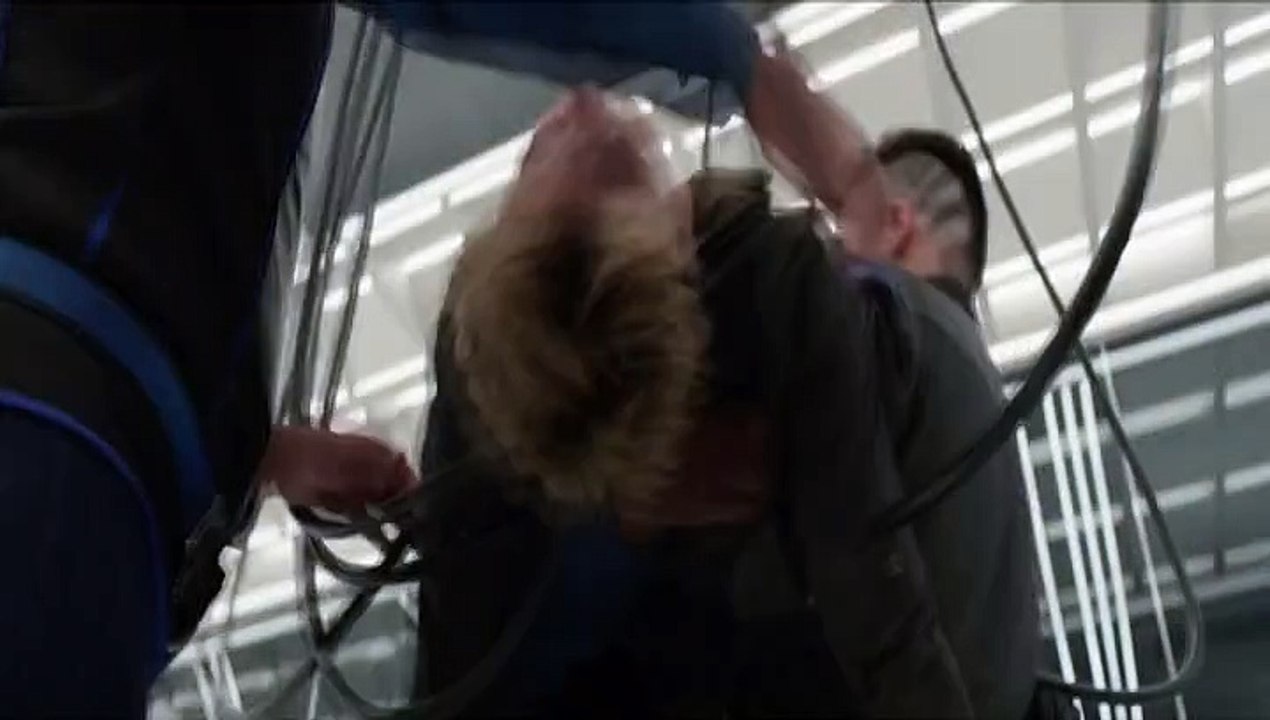 Insurgent Clip "Sei Reale?"