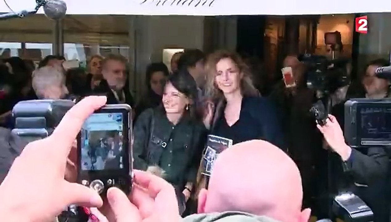 Prix Goncourt : Mathias Enard et son roman "Boussole", lauréats 2015