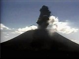 VIDEO: Volcán Chaparrastique de El Salvador entra en Erupción por primera vez en 37 años