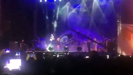 Hadise - Sil Baştan (84. İzmir Enternasyonal Fuarı)