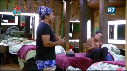 Vídeo parte 1- Rayanne diz gostar do Douglas só como amigo