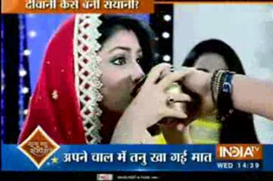 Tanu ko Bewakuf bana kar Pragya ne Abhi ke haato se Pehle tudvaya Apna Vrat - 4 november 2015 - Kumkum Bhagya