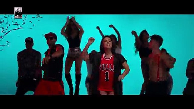 Χριστίνα Σάλτη - Κάνω Πάρτυ _ Christina Salti - Kano Party _ Official Music Video HQ (1080p)