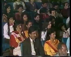 لگتا ہے ملک کے لیے شادی کی قربانی دینی پڑے گی- عمران خان