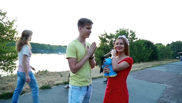 Как поцеловать девушку в первый раз Урок 15