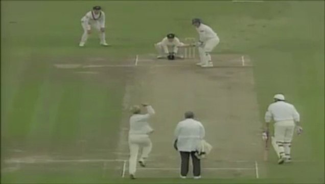 Comparison ~ Ball of Century - Shane Warne vs Yasir Shah