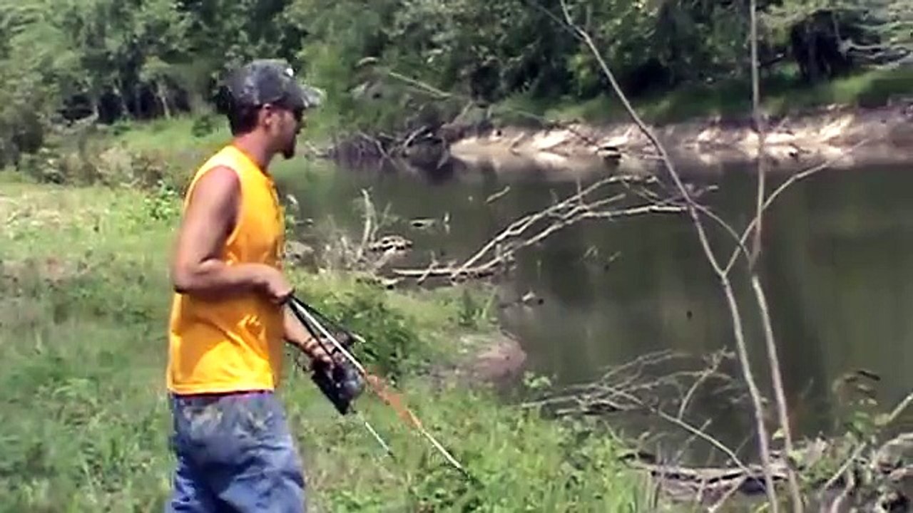 Bighead slingshot hit