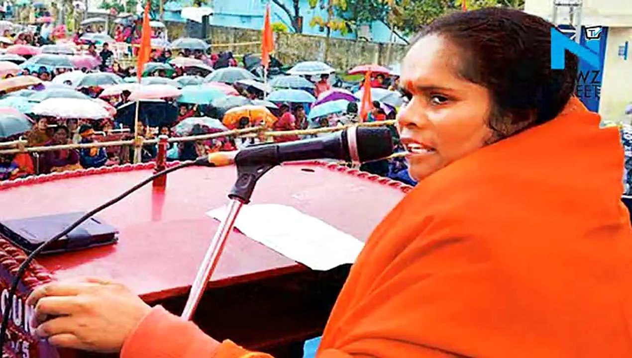 After Vijayvargiya another BJP leader Sadhvi Prachi dubs SRK a Pakistani