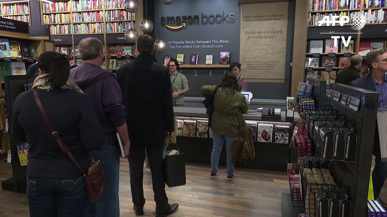 Amazon opens first brick-and-mortar bookstore
