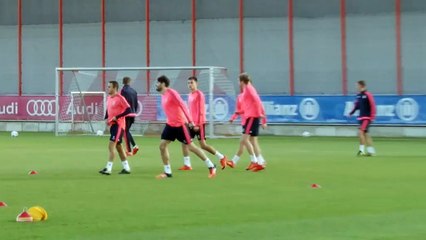 Bayern - Robben et Xabi Alonso régalent à l'entrainement