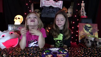 Body Parts Candy Platter! Blood dip! Halloween Candy Review