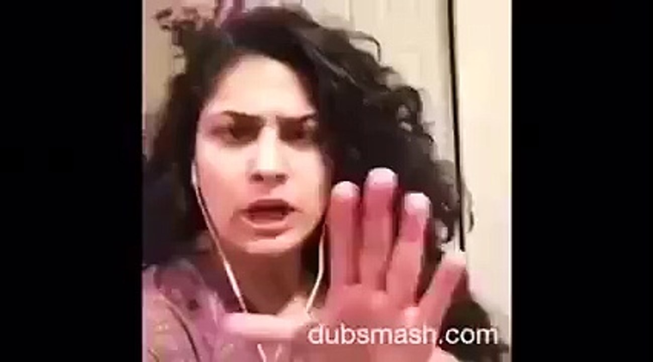Es Larki Ney (MQM)Altaf Bhai Ki LeLi.