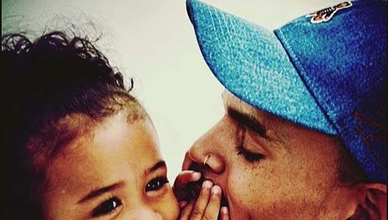 Chris Brown & Royalty - I Do