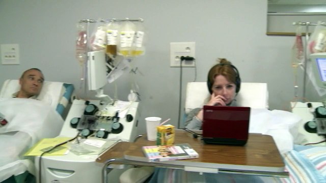 Homosexuales podrán volver a donar sangre en Francia