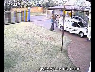 Un robo a mano armada que no sale como estaba previsto