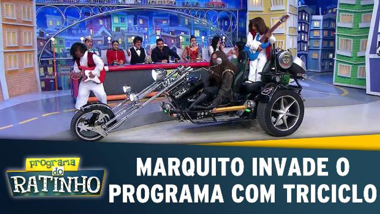 Marquito invade o programa com triciclo