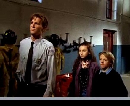 Fais-moi peur ! - Saison 4 - Le fantôme du feu (partie 2) - vidéo dailymotion