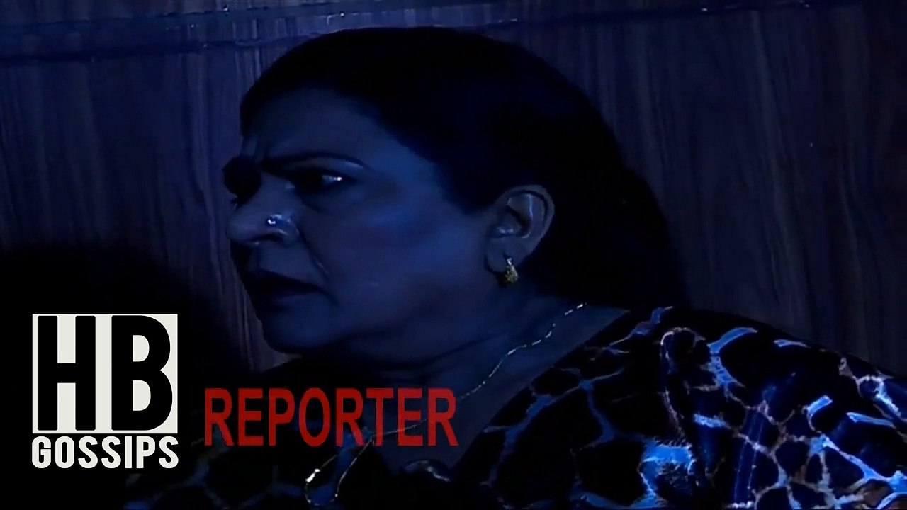 Yeh Hai Mohabbatein Mrs Bhalla's SHOCKING Heart Attack 4th November 2015