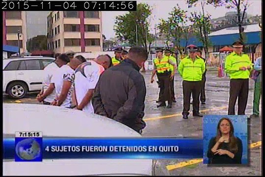 Detienen a cuatro acusados de robar un vehículo