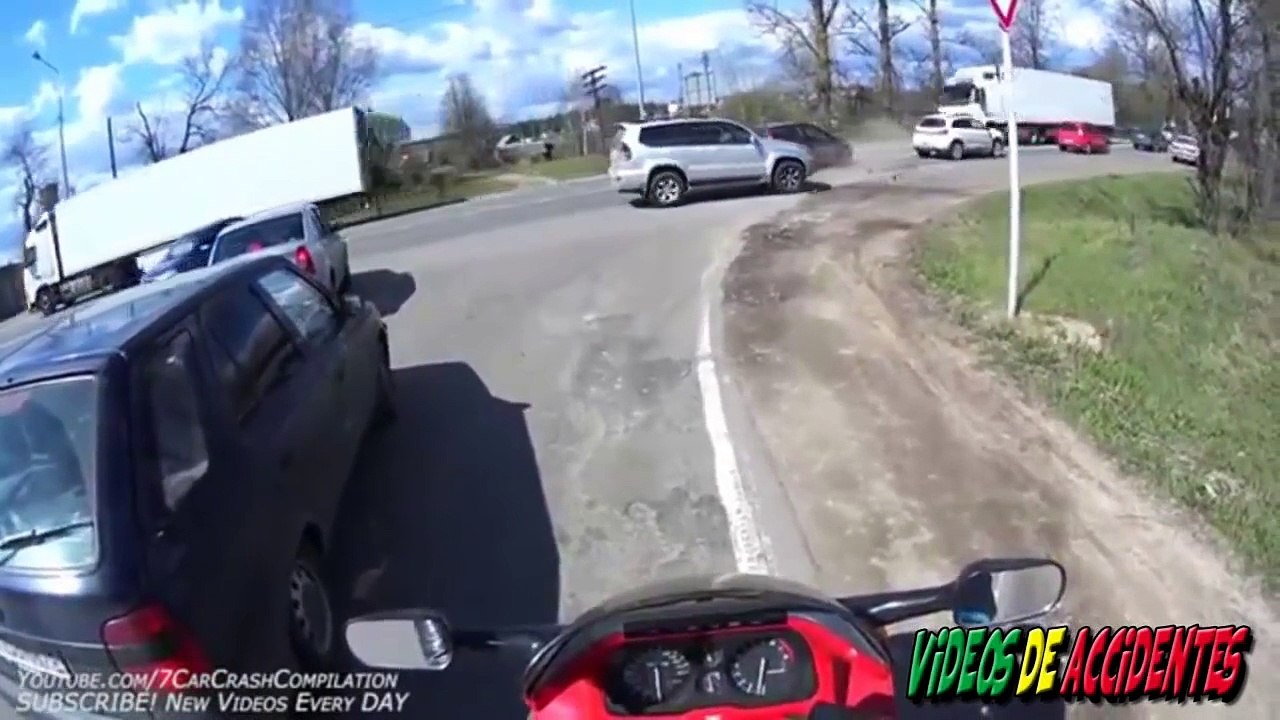 Los Peores Accidentes Fatales de Transito Y Tontos 2015 {HD}