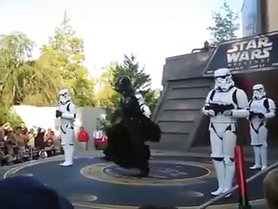 Ben ouais, Dark Vador a aussi le droit de peter un plomb