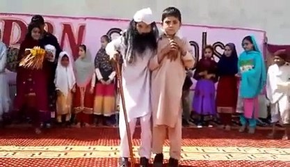 ایک اسکول میں قومی ترانے کی عمدہ عکاسی کی گئی ہے