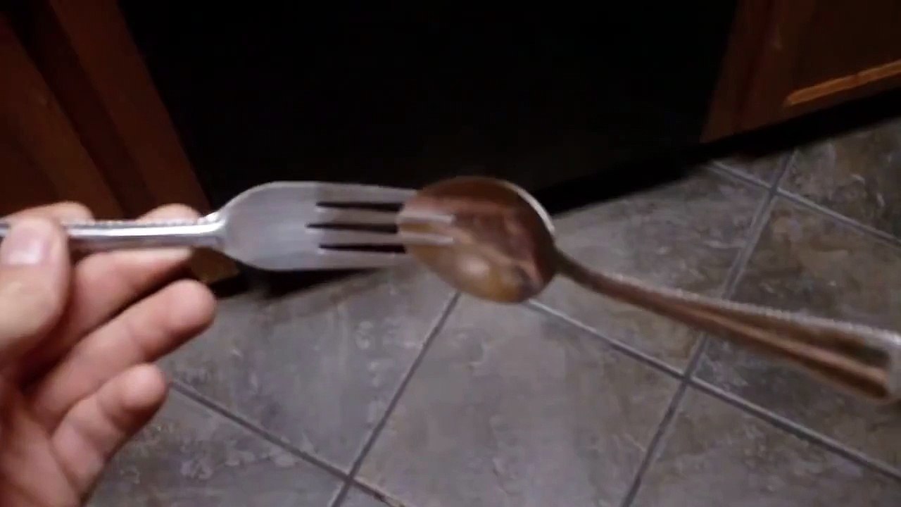 FLOATING FORK (Amazing Magic Trick)