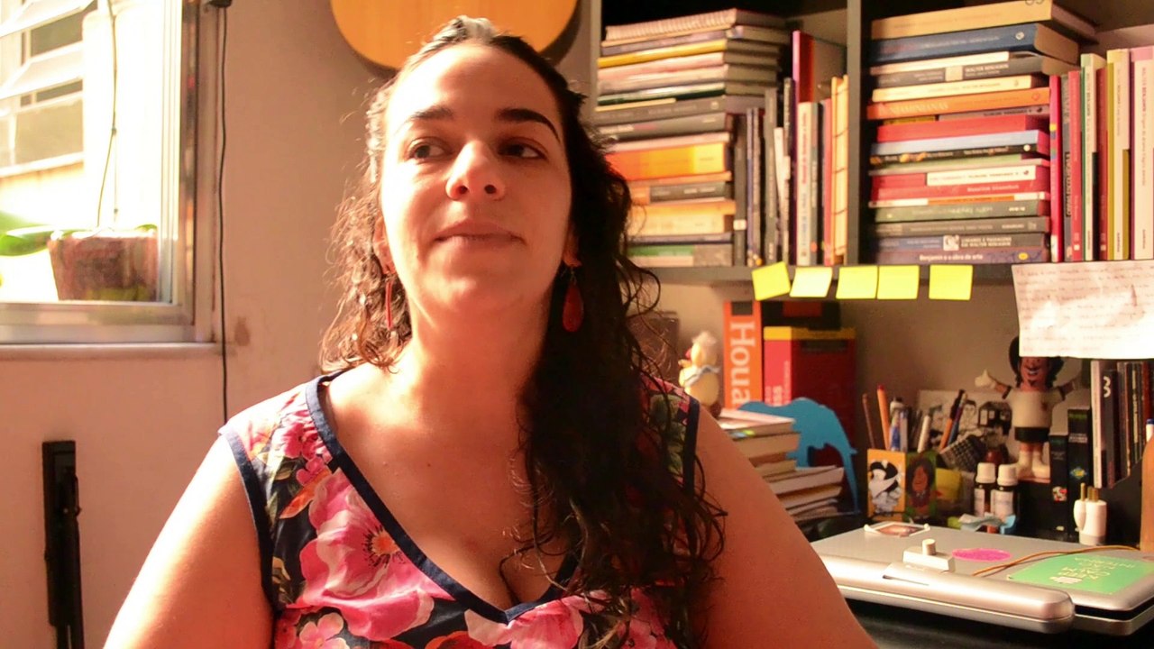 curta doc (Doença entre parênteses) Gabriela Moscardini, Natacha Dominicci, Rafael Trovó, e Victoria Macdonogh, Niterói, 2015
