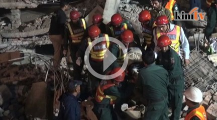 18 maut kilang runtuh di Pakistan