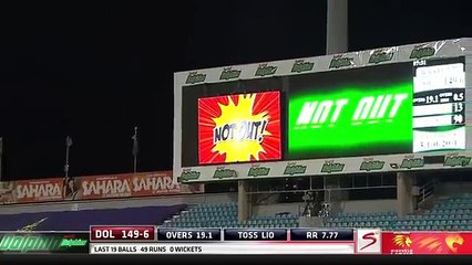 Kevin Pietersen Smokes 30 Runs In The Final Over