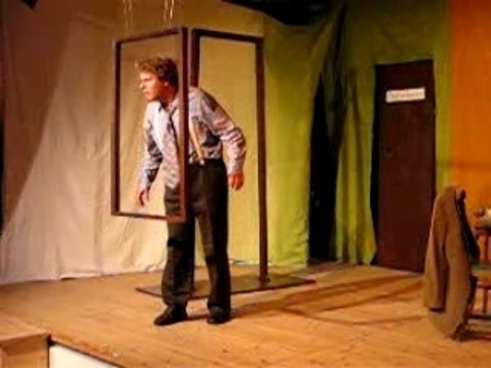 Ionesco, Rhinocéros (filage 2, acte 2)