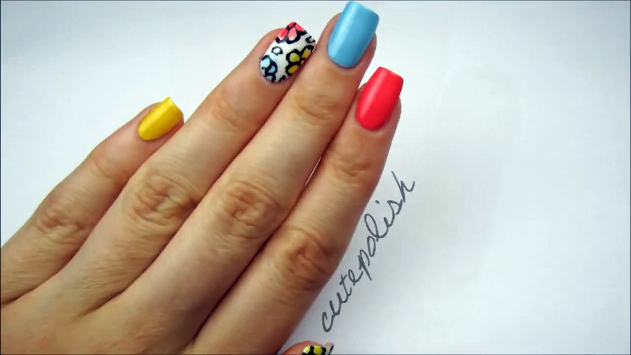 Floral Doodle Nails