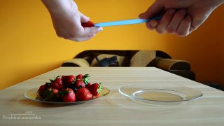 Easy way to core strawberries | Summer Life Hack