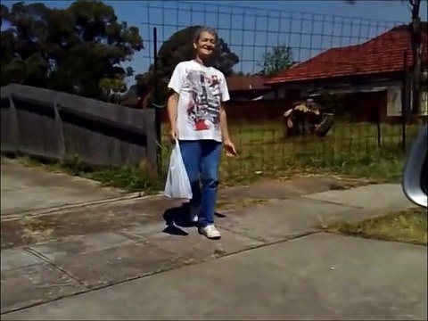 Sel Sularına Aldırış Etmeyen Tır Şoförü - Komik videolar - Funny videos