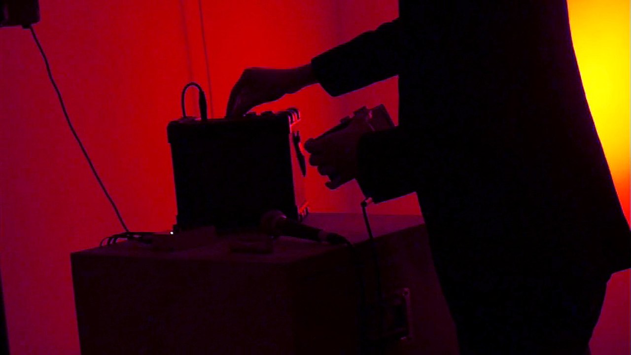 Solo de poste de radio amplifié au Milord le 4 septembre 2015 - Extraits