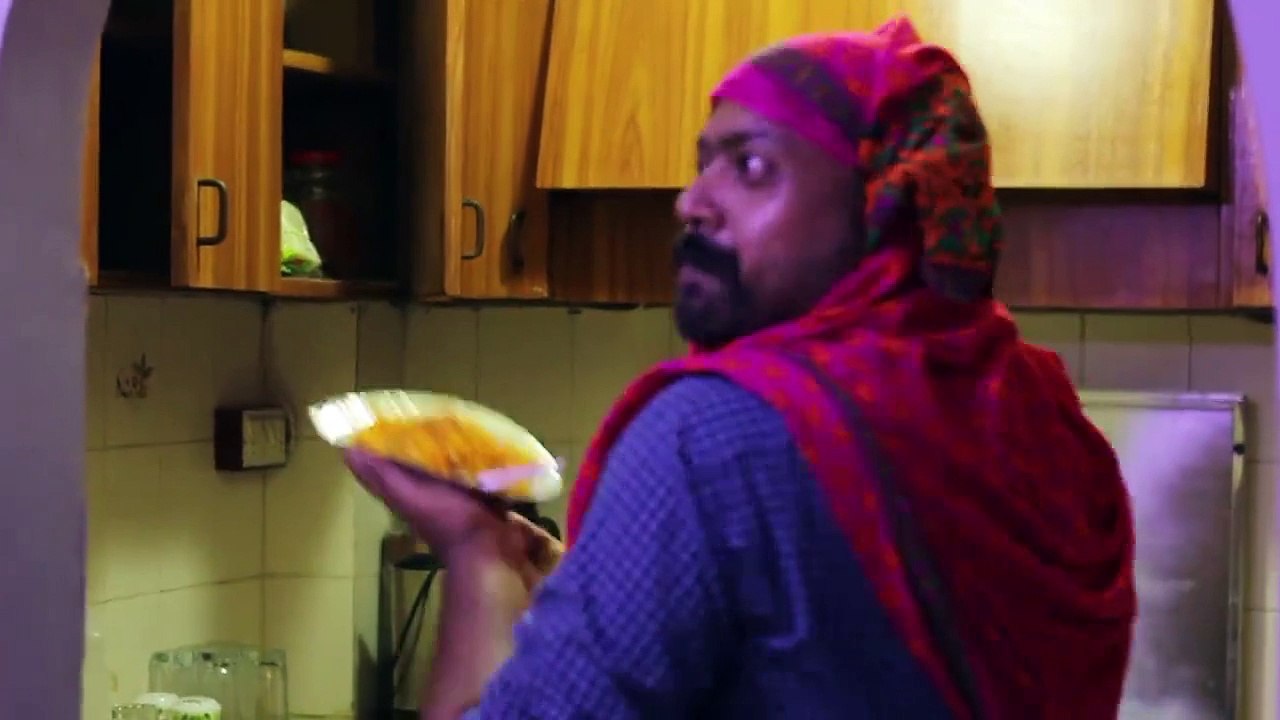 Sometimes a spoon full of biryani be like... - Bekaar Vines - Funz.lol