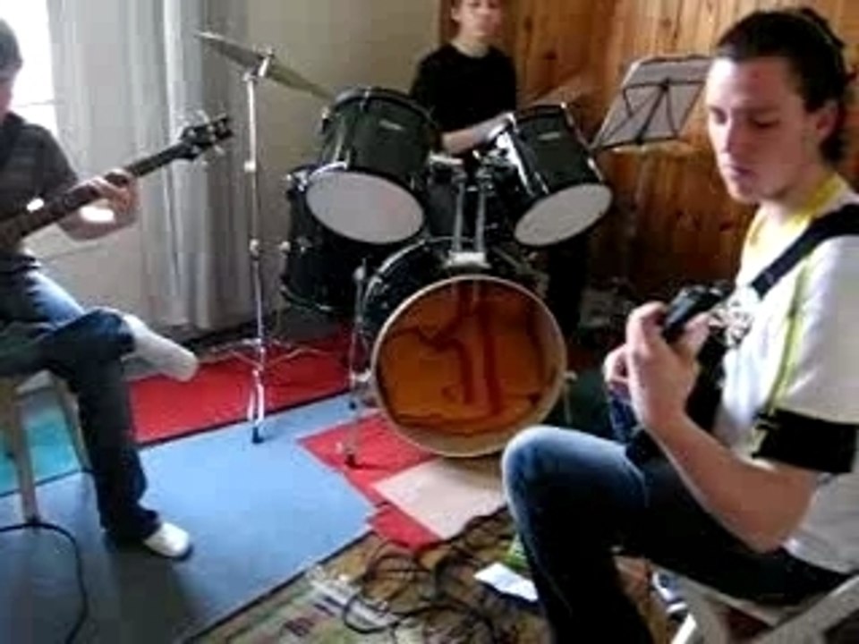 Instrumental de Mon président (couplet)