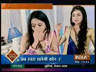 Ragini ne Milayi Swara ke juse mein Dava jis se Uuse hone lagi uultiyaan - 5 november 2015 - Swaragini