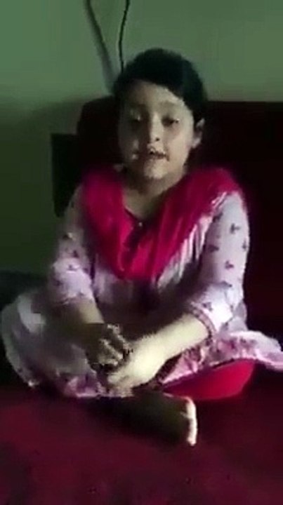 Choti Bachi Ke Cute Batien