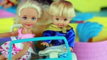 Frozen Elsa, Anna and Kids Go To Barbie Kelly Amusement Park Kiddie Coaster DisneyCarToys