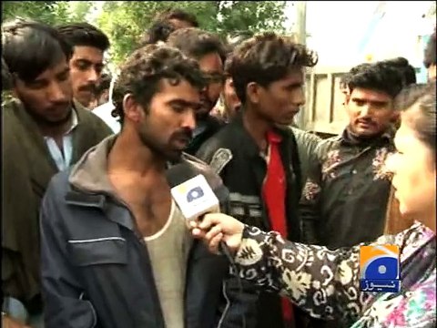 Workers Rescued from under the Rubble in Sundar (Reactions) - Geo Reports - 05 Nov 2015