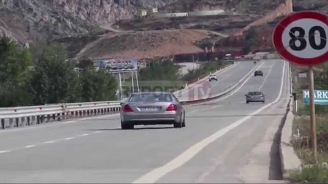 Report TV - Banorët e Kukësit kundër taksës për në Rrugën e Kombit