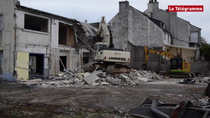 Paimpol. Démolition de l'ancien garage Chapalain