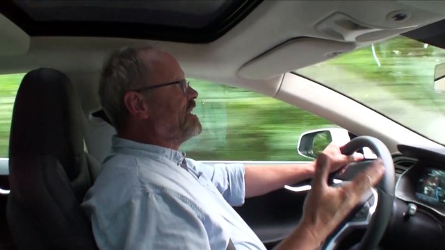 Driver tests the Insane Mode Acceleration on his Tesla Car