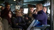 Visite de la Base Navale de Toulon par des lycéens apprentis en restauration.