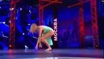 Dancer breaks her nose while doing the splits on talent show