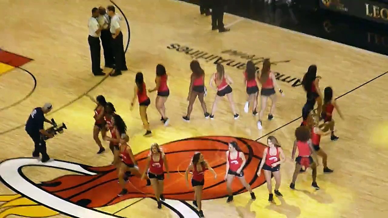 Miami Heat dancers jump on it