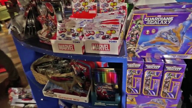 [VLOG] Fun au rayon Jouets à Harrods à Londres Studio Bubble Tea visiting toys Harrods Lon