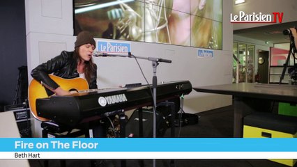 Beth Hart chante « Fire on the Floor » en live au Parisien