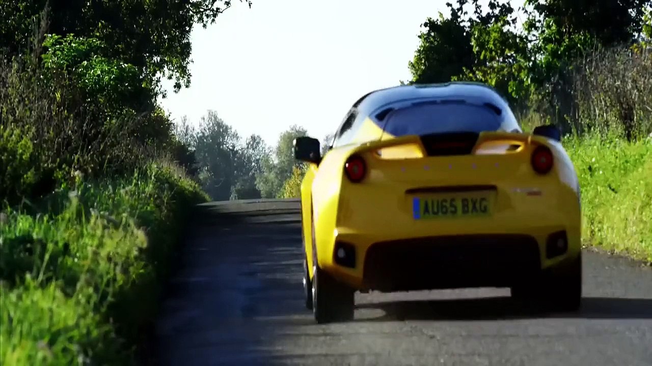 La Lotus Evora 400 se lâche sur route et sur piste